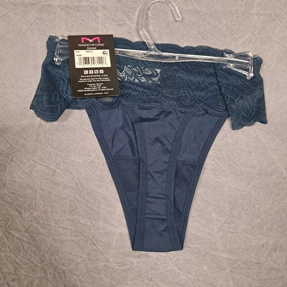 Maidenform Lace Thong Panty Size M/6 NEW - Picture 2 of 4